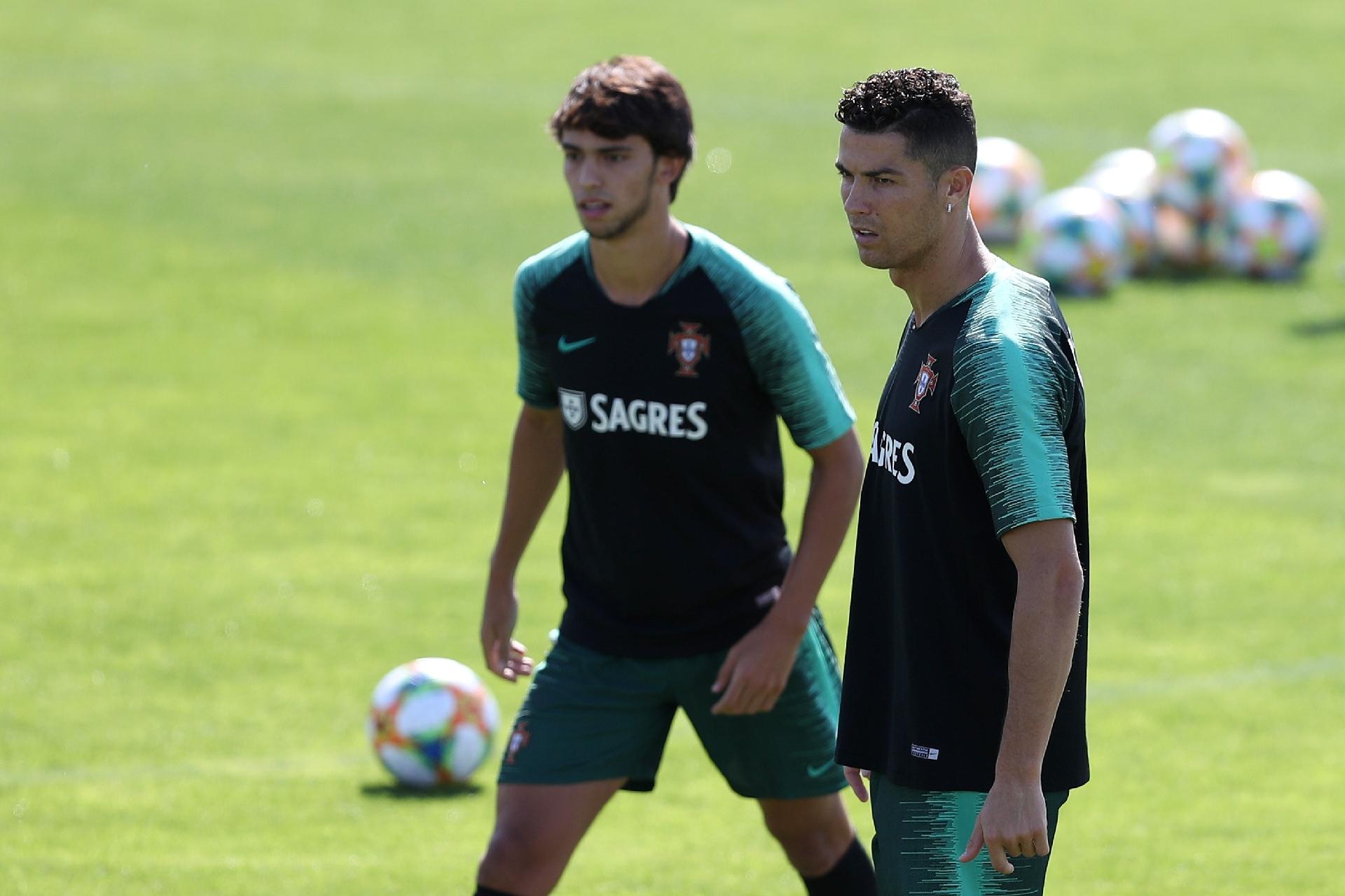 João Félix projeta duelo entre Brasil e Portugal e cutuca seleção