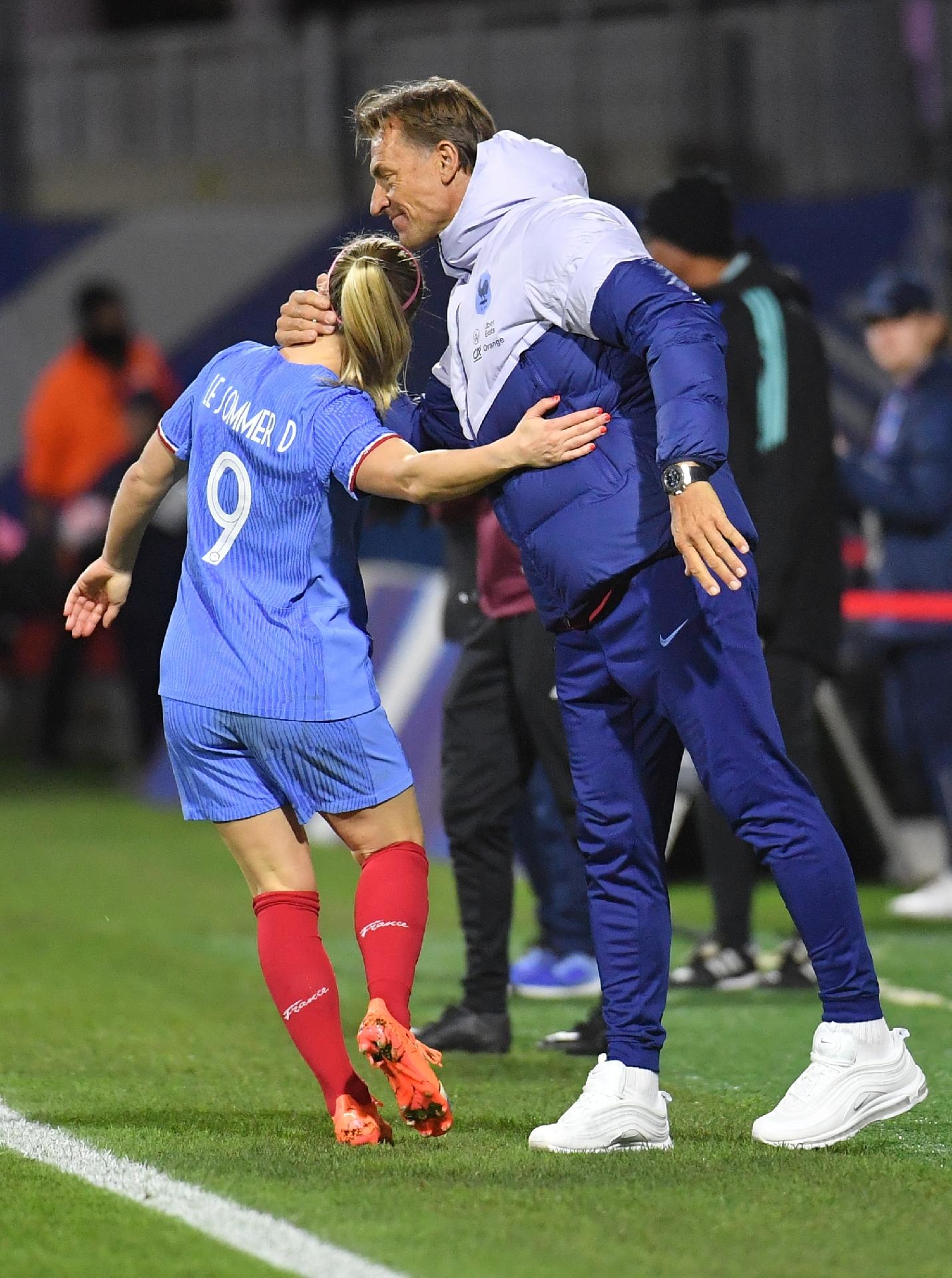 Ex-técnico da Arábia Saudita, Hervé Renard assume a seleção feminina da  França, futebol francês