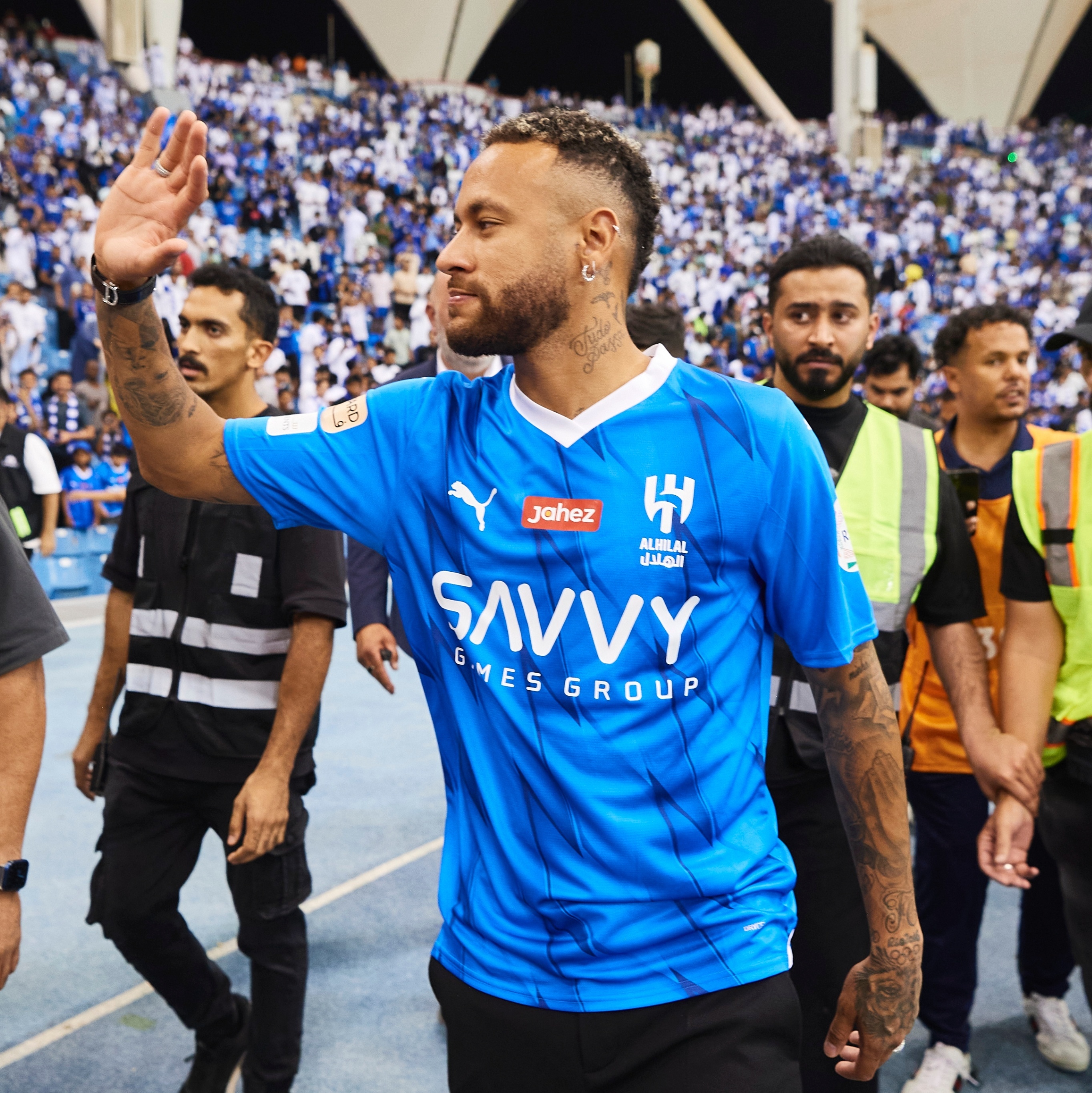 Com atuação sem brilho de Neymar, Al-Hilal empata com Damac pelo