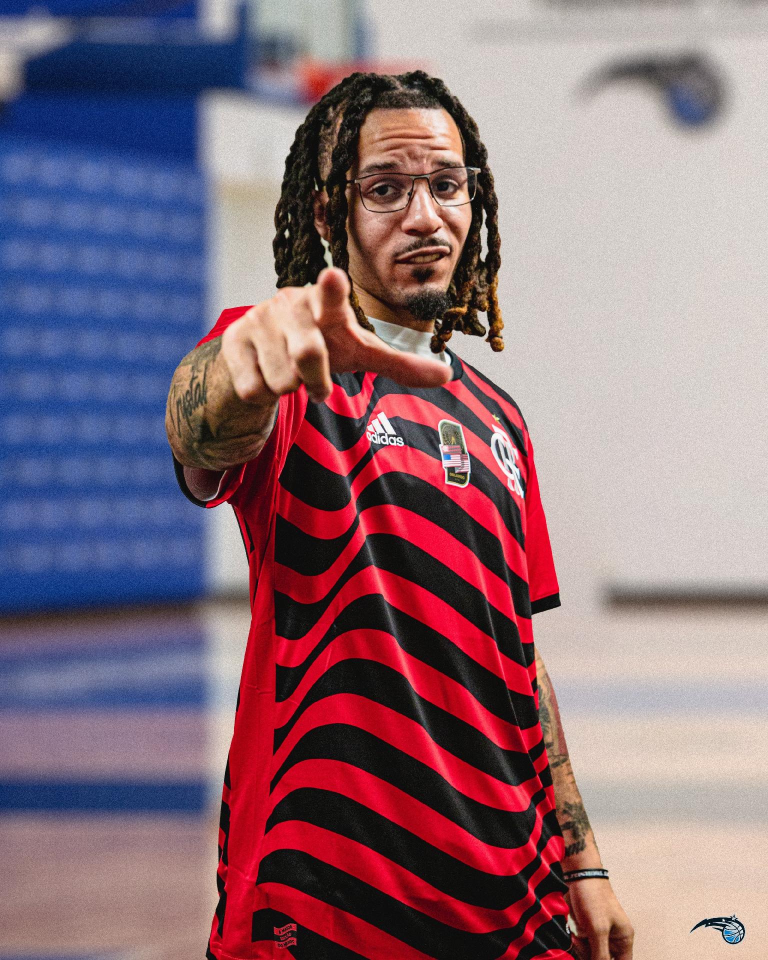 Melhor jogador da NBA é torcedor do Flamengo