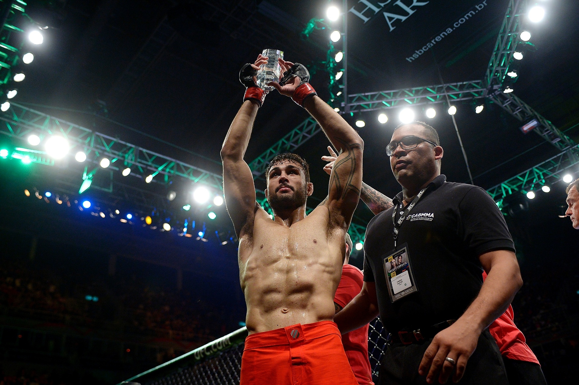 Confira fotos das lutas do UFC 190 Notícias BOL