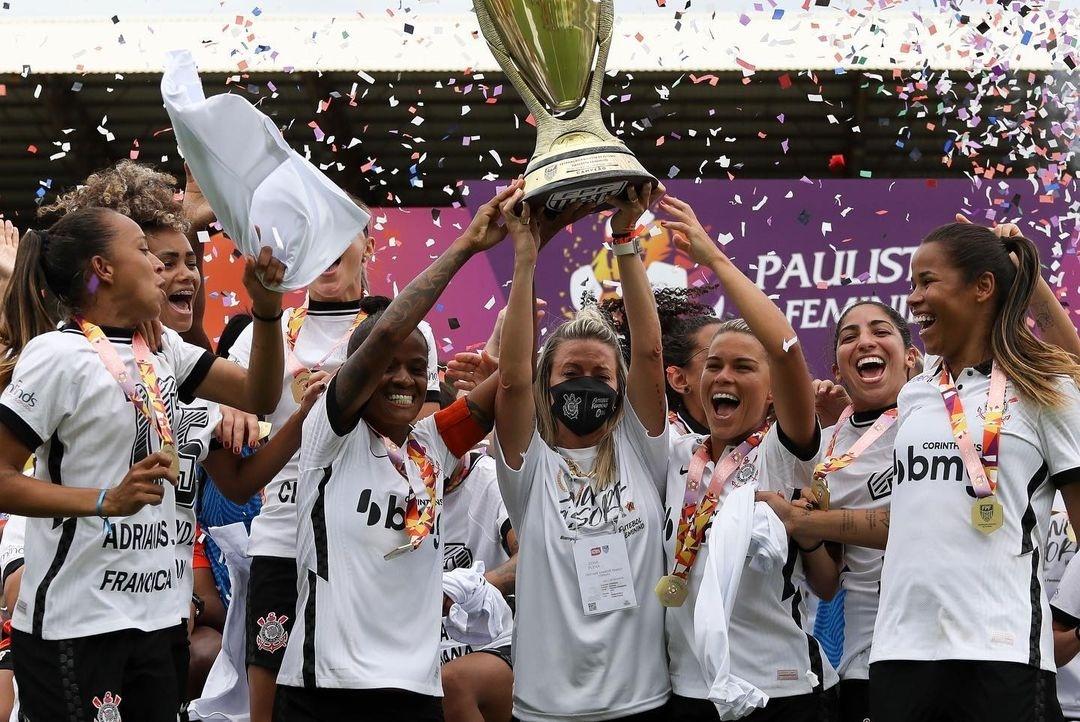 Campeonato Paulista Feminino salta para 16 times participantes e terá turno  único, futebol
