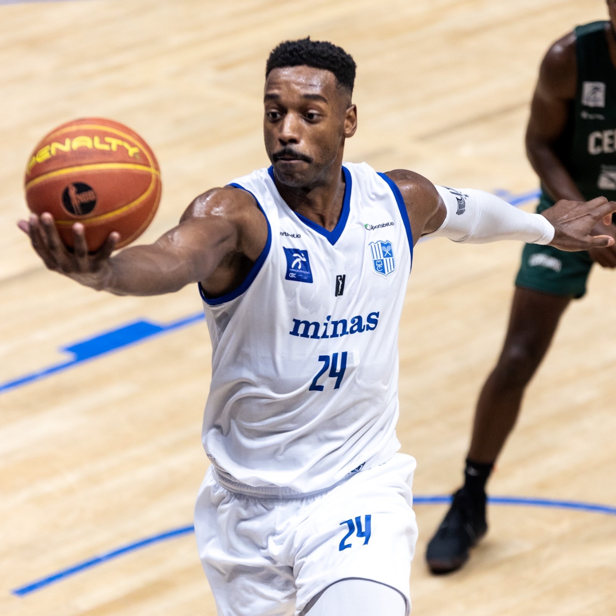 AO VIVO: saiba como assistir Flamengo x Pato Basquete, pelo NBB - Coluna do  Fla