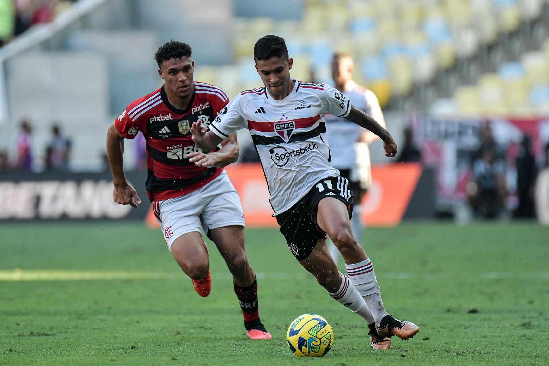 A IMPRENSA SÓ FALAVA DO FLAMENGO, MAS QUEM ACABOU COM O JOGO FOI COTIA! 