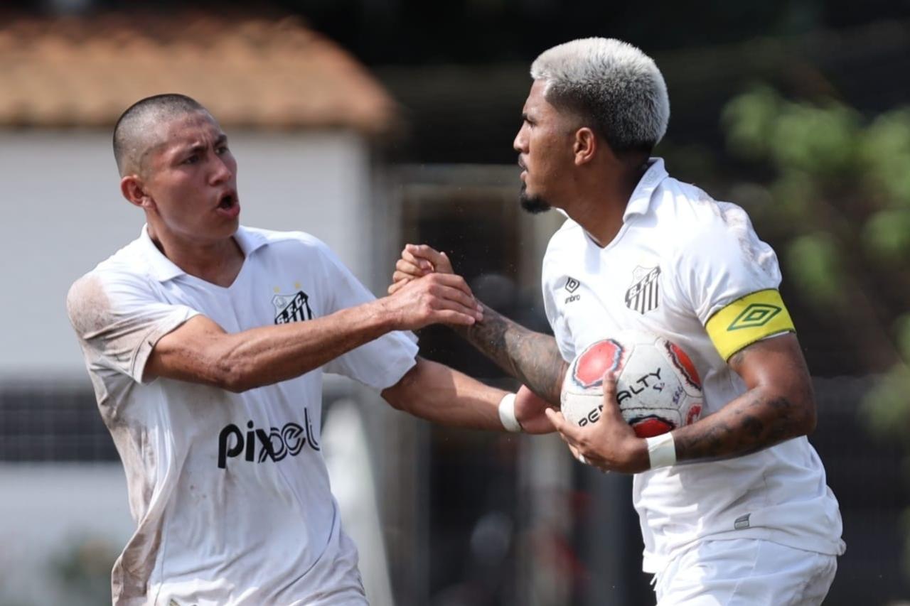 File:Ivonei - Campeonato Paulista Sub20- São Caetano 2 x 1 Santos