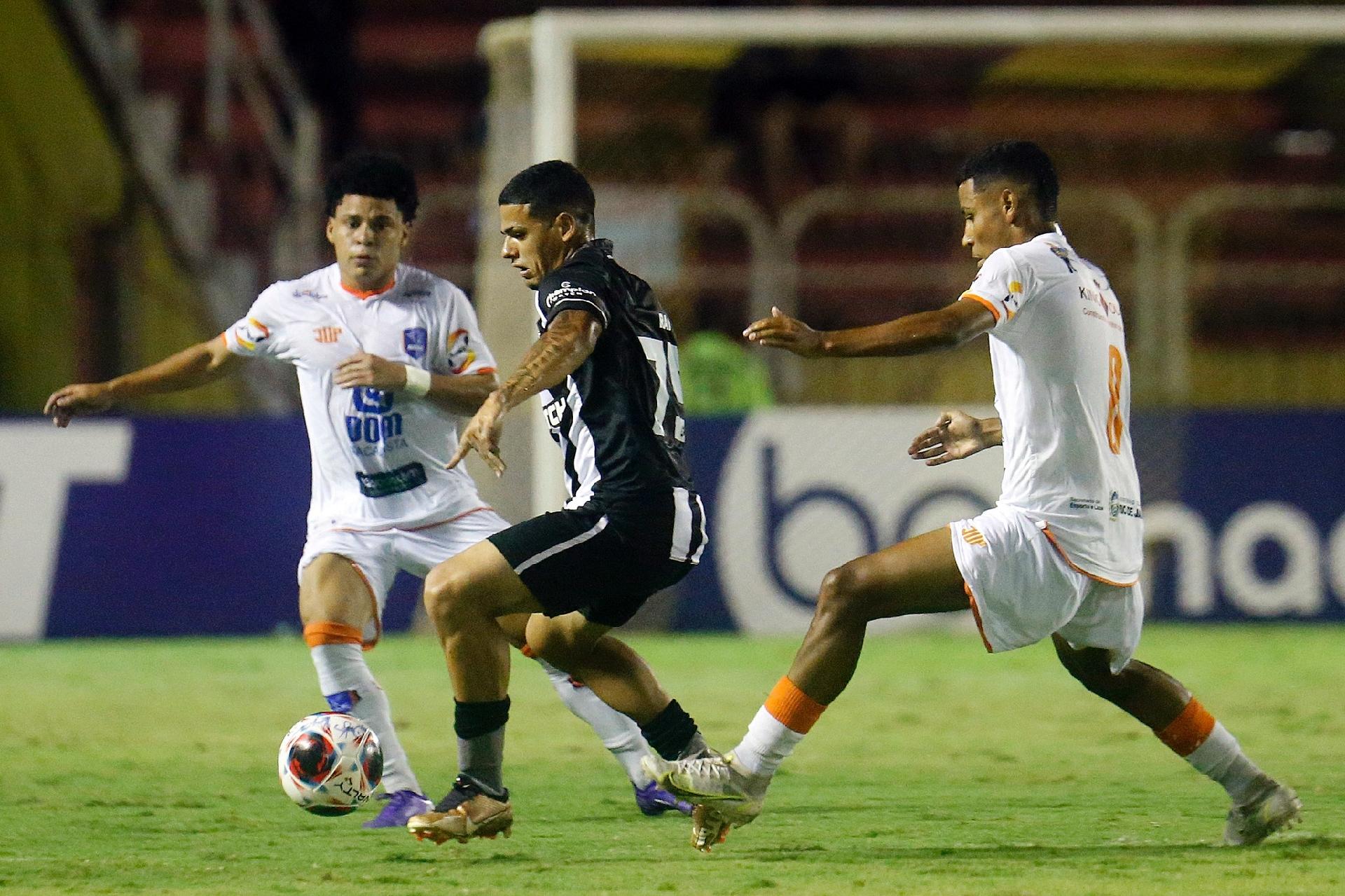 Jogo do Botafogo hoje: onde assistir ao vivo, que horas vai ser e  escalações da partida pela Sul-Americana - Lance!