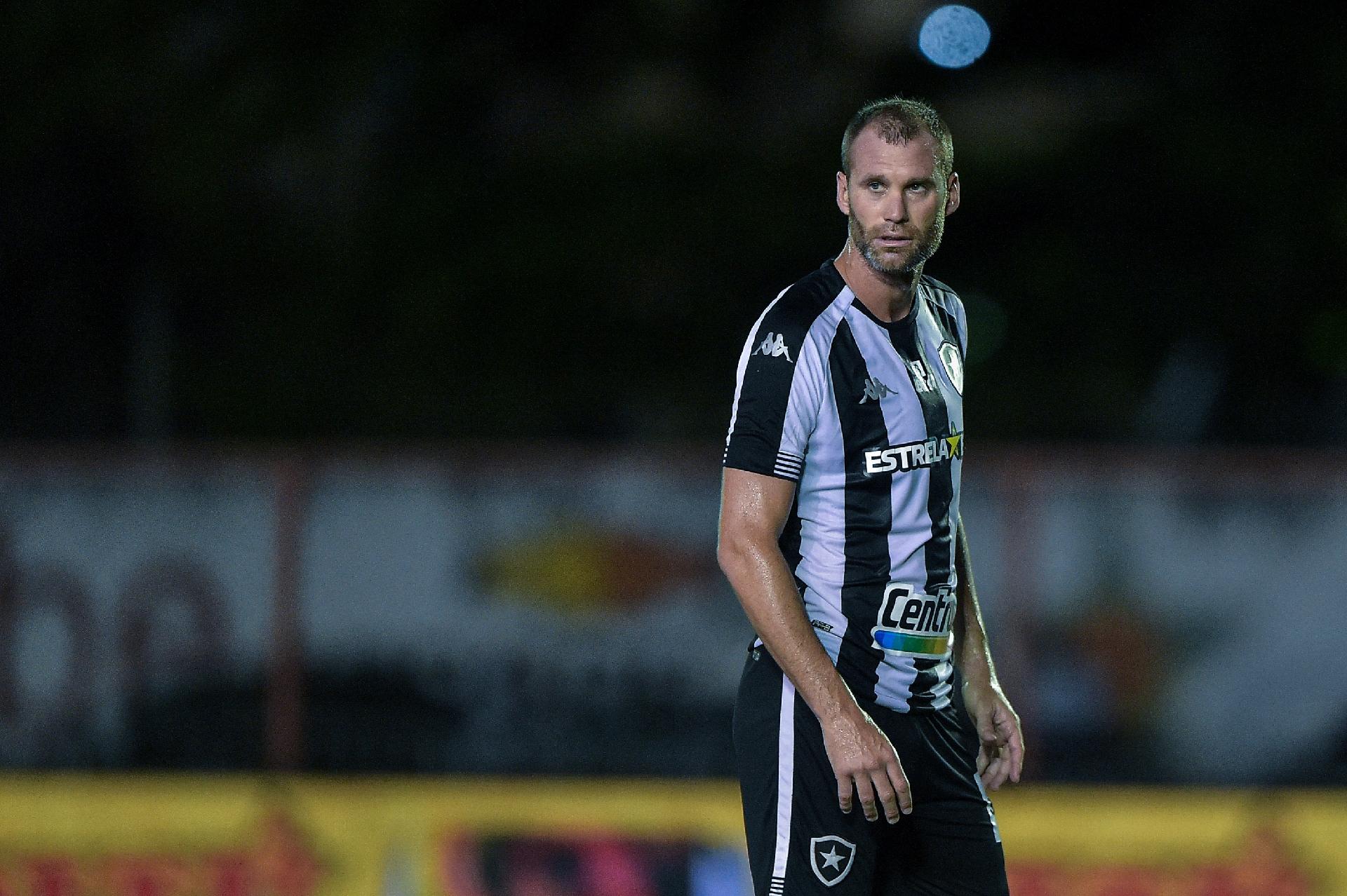 alex on X: @psicoshow Botafogo atravessa a negociação e fecha com o  argentino. Fonte: Globo Esporte  / X