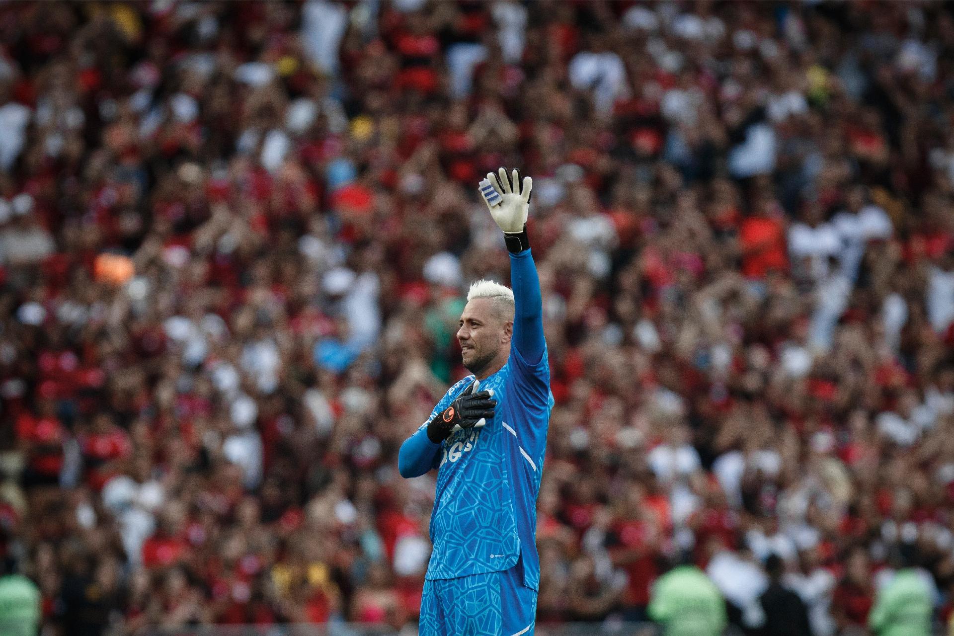 Melhor goleiro do Brasil #Flamengo #crf #fladeco #diegoalves