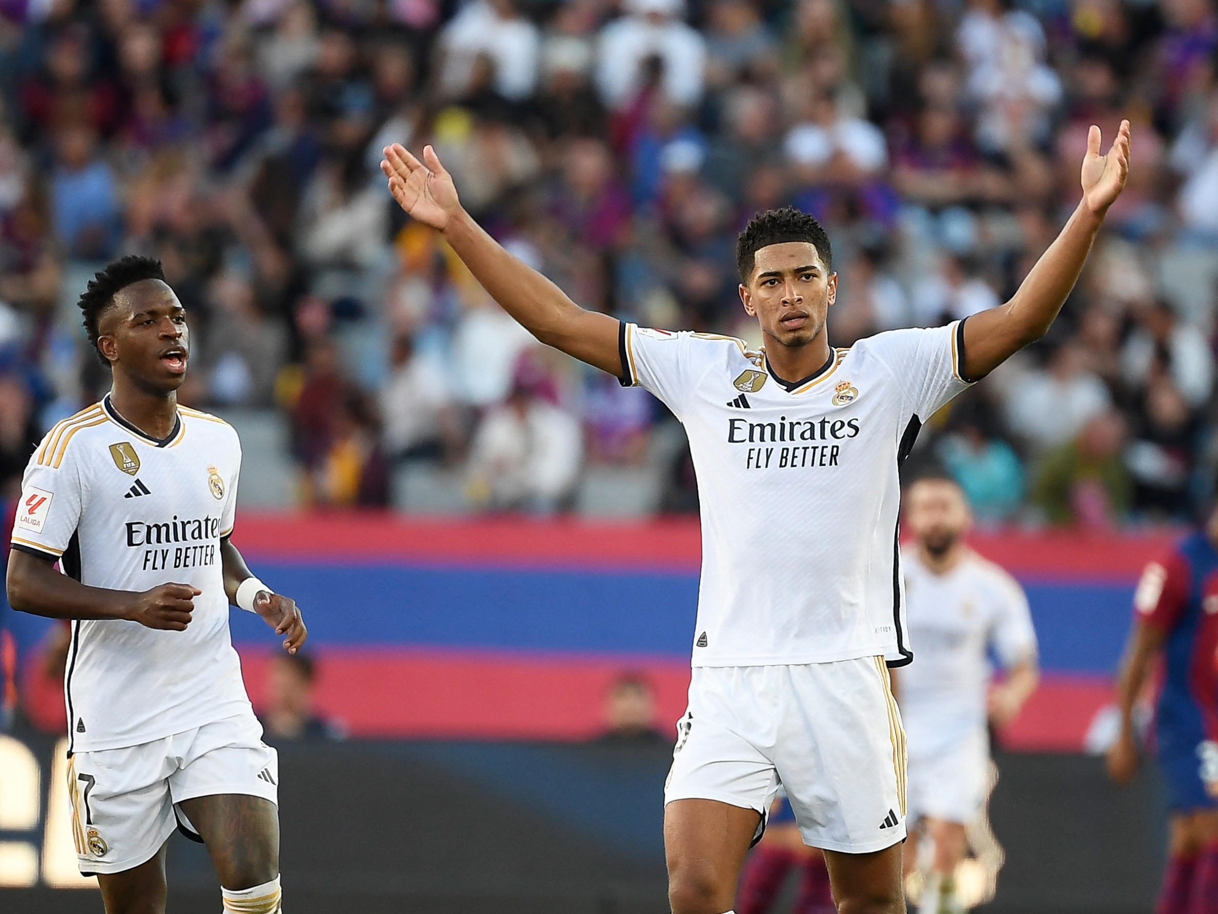 TNT Sports Brasil - MINHA NOSSA SENHORA, O JUDE BELLINGHAM É SIMPLESMENTE  INEXPLICÁVEL! 😱😱😱 ELE JÁ ESCREVEU A HISTÓRIA NO EL CLÁSICO: DOIS GOLS  PRA VIRAR O JOGO NA CASA DO BARCELONA!