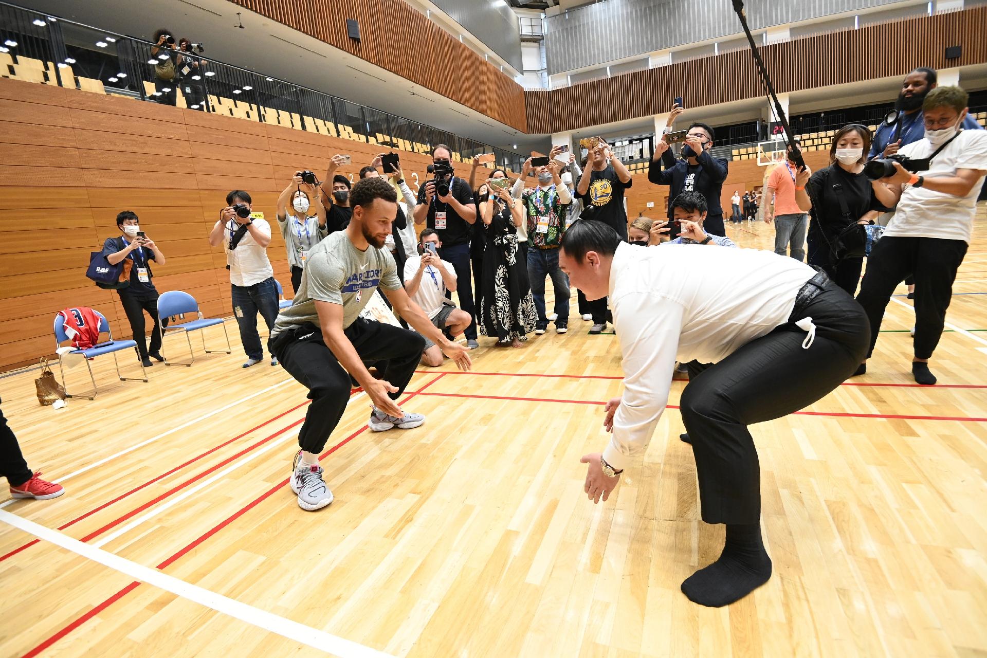 Vexame de jogador japonês na NBA atrai elogios em seu país