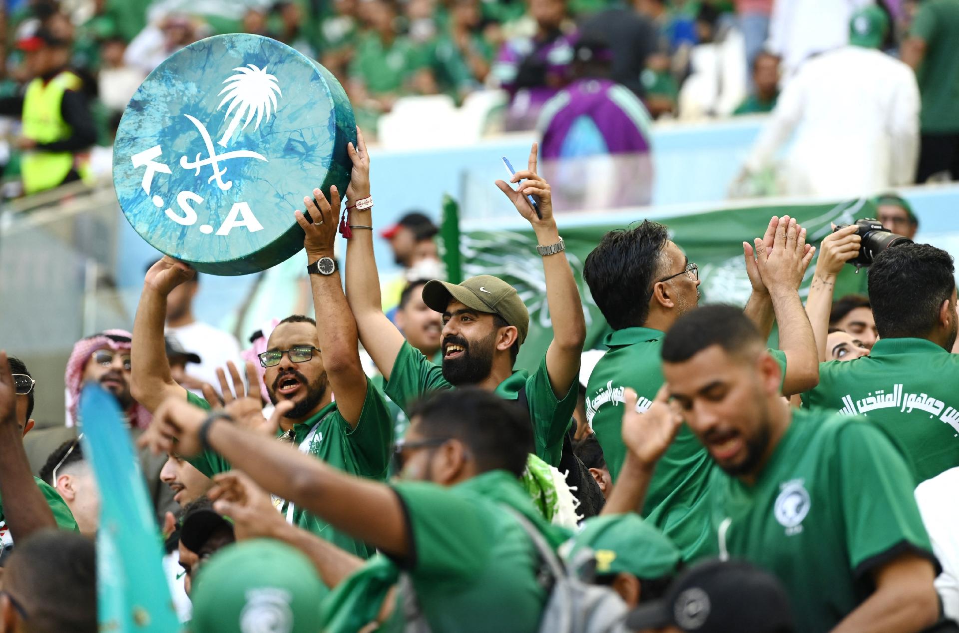 Hoje tem Brasil: torcida vai à loucura antes de jogo contra Camarões