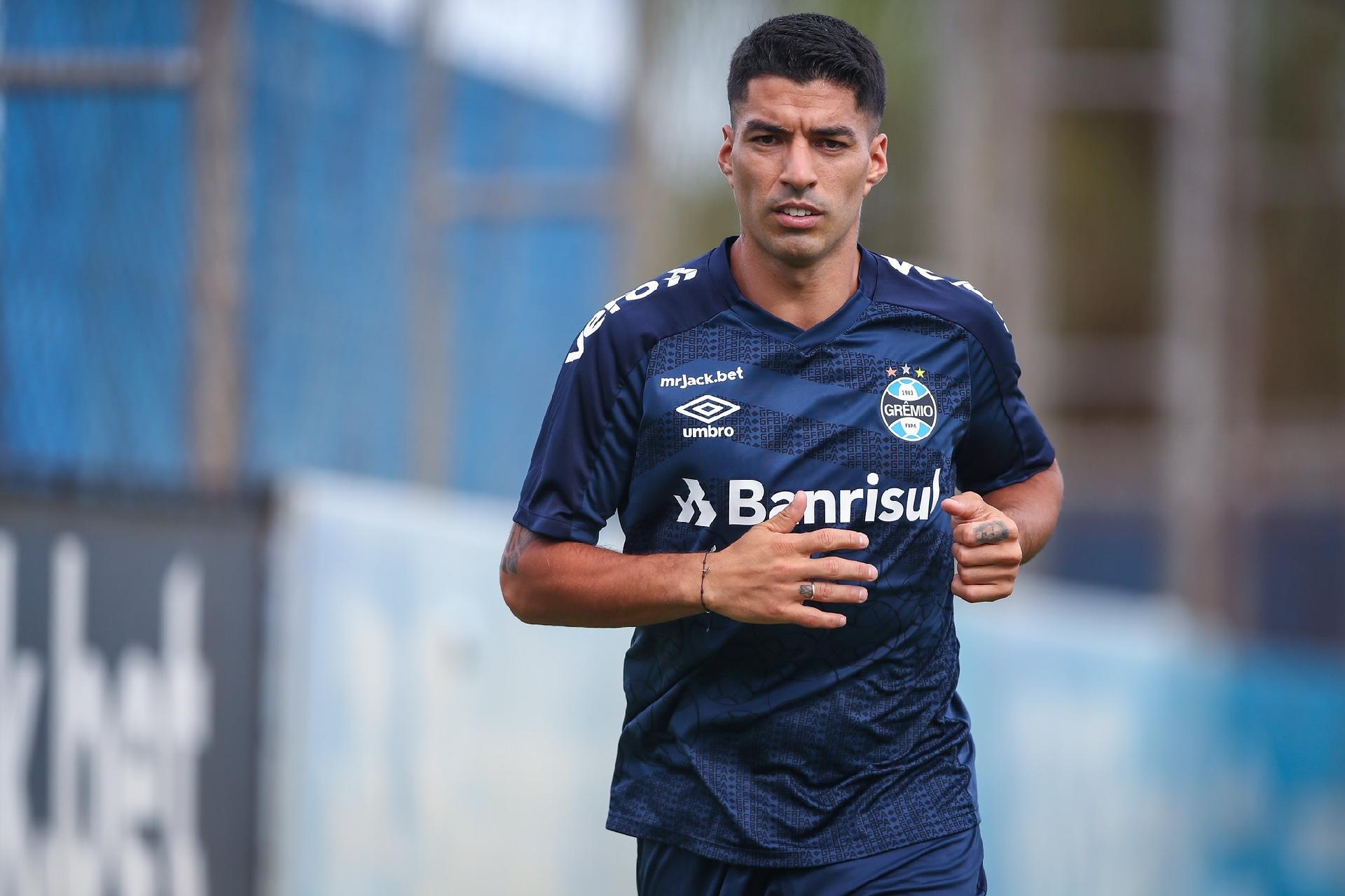 Com retorno de Suárez aos gramados, Grêmio treina de olho em partida diante  do Atlético-MG pelo Brasileiro