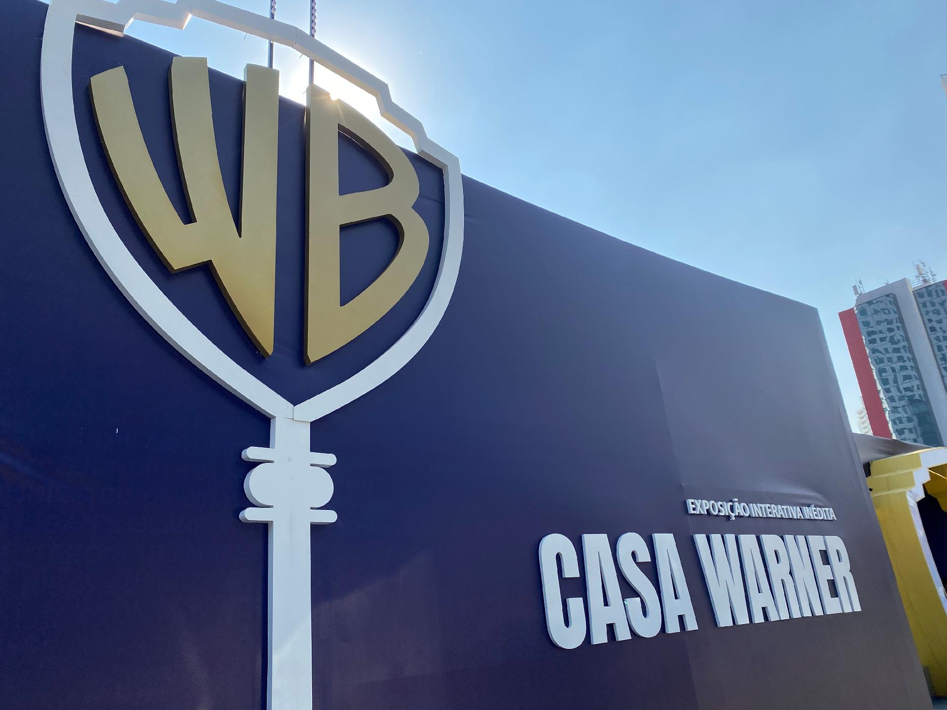 Warner Bros comemora 100 anos com exposição imersiva em São Paulo