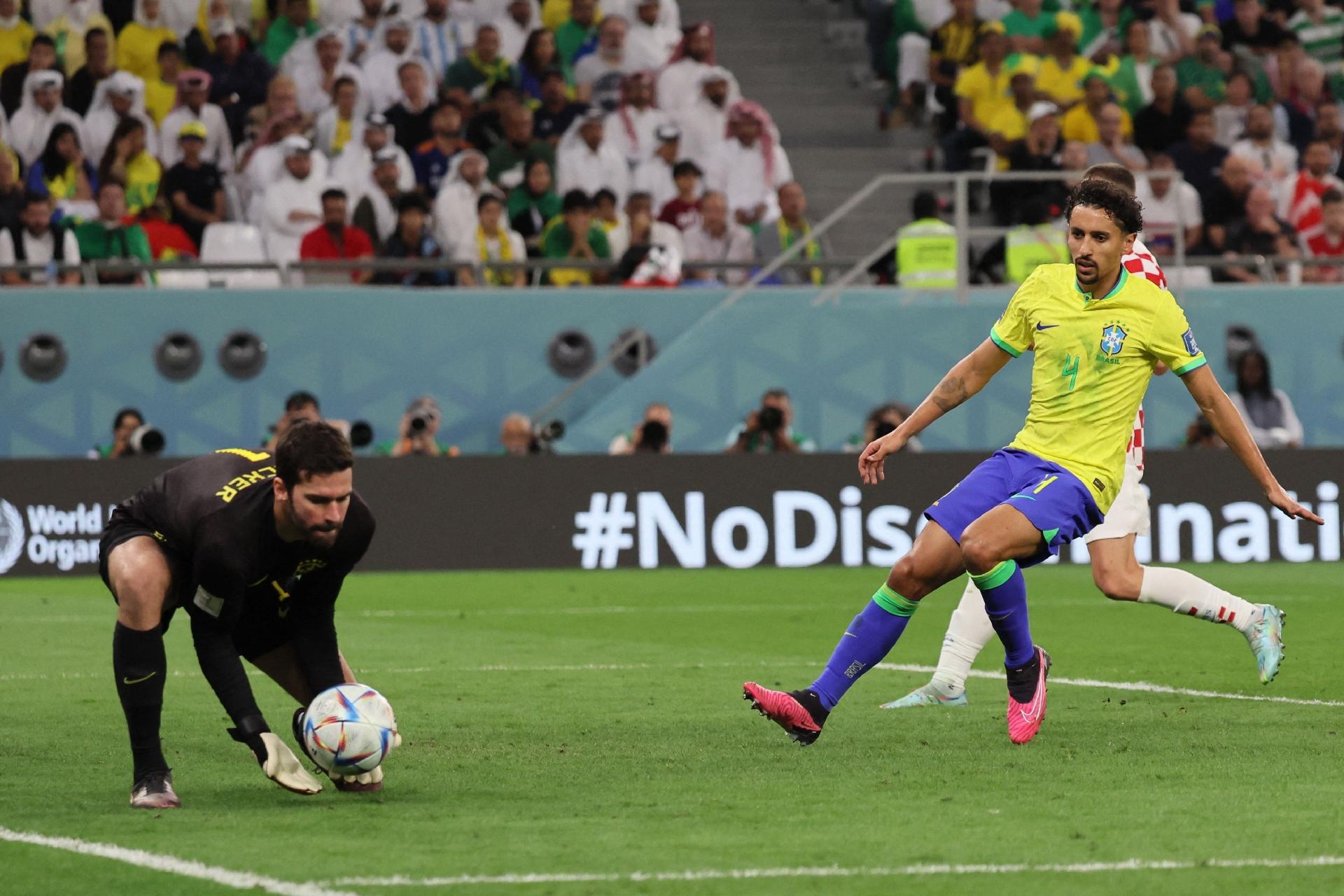 Sele O Brasileira Neymar Sofre Trauma Em Copas E Sai Chorando