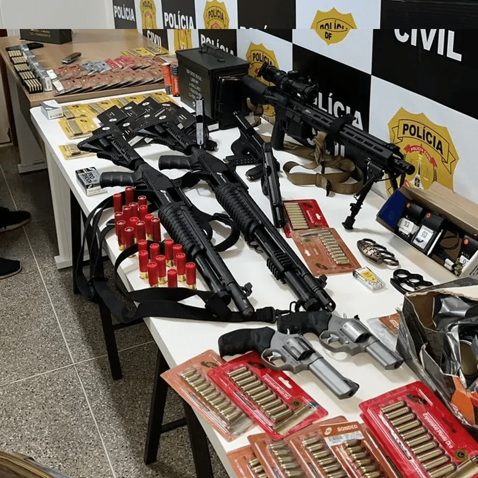 Dá pra começar uma guerra: os pedidos por armas no QG bolsonarista