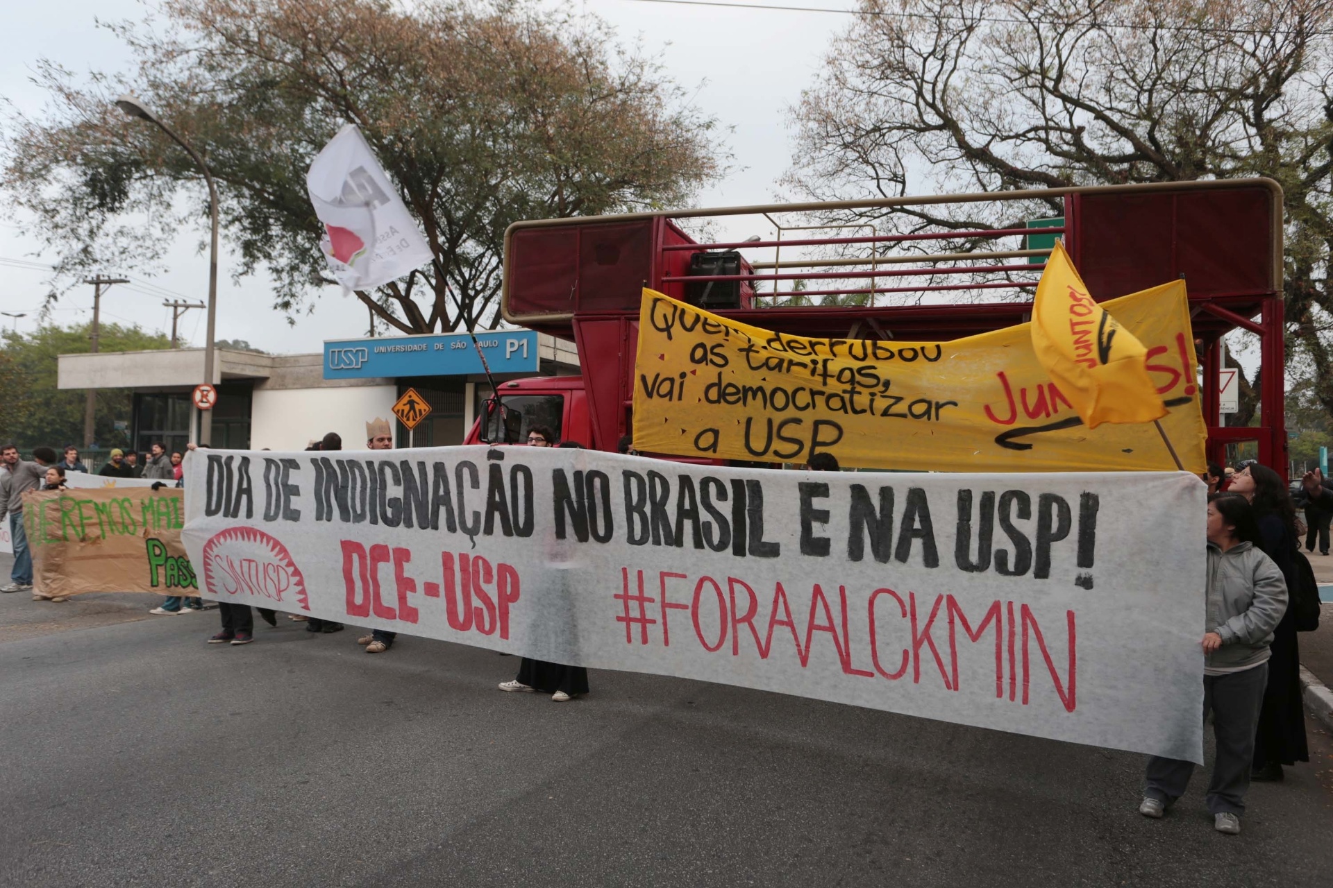 Fotos Manifestantes Fecham Entrada Da USP Nesta Sexta Ato Faz Parte