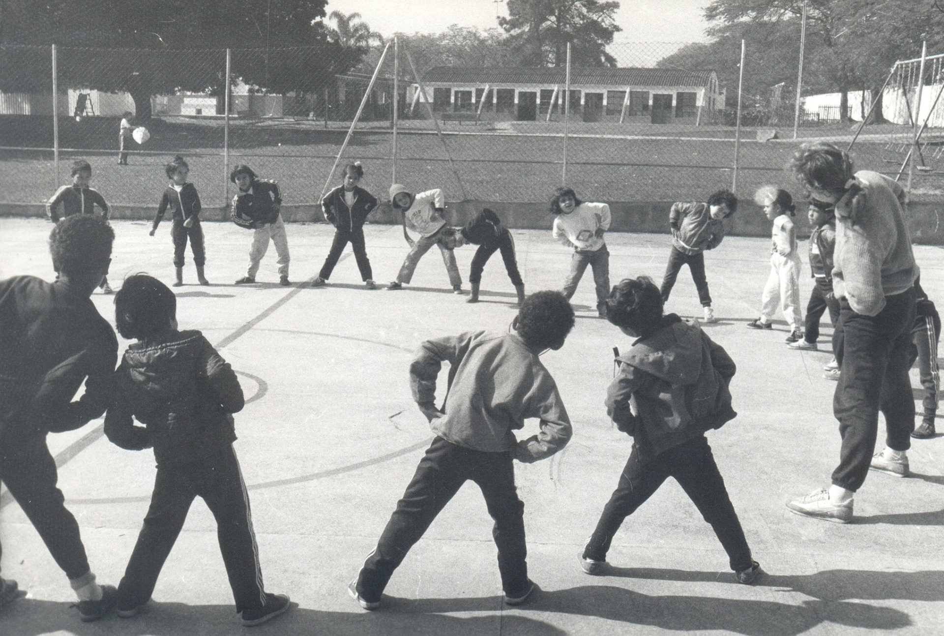 Fotos Veja como eram os uniformes escolares no século passado UOL Educação