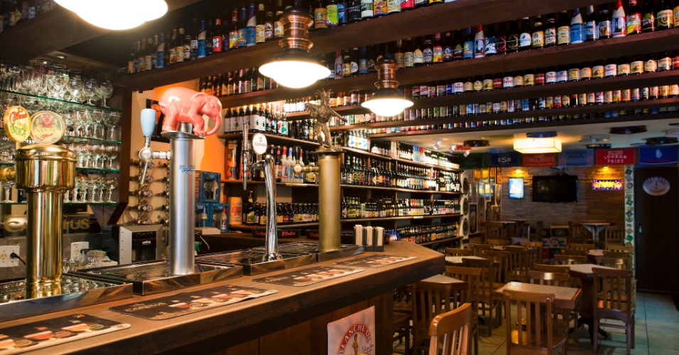 Cervejarias abrem bares com marcas próprias Fotos UOL Economia