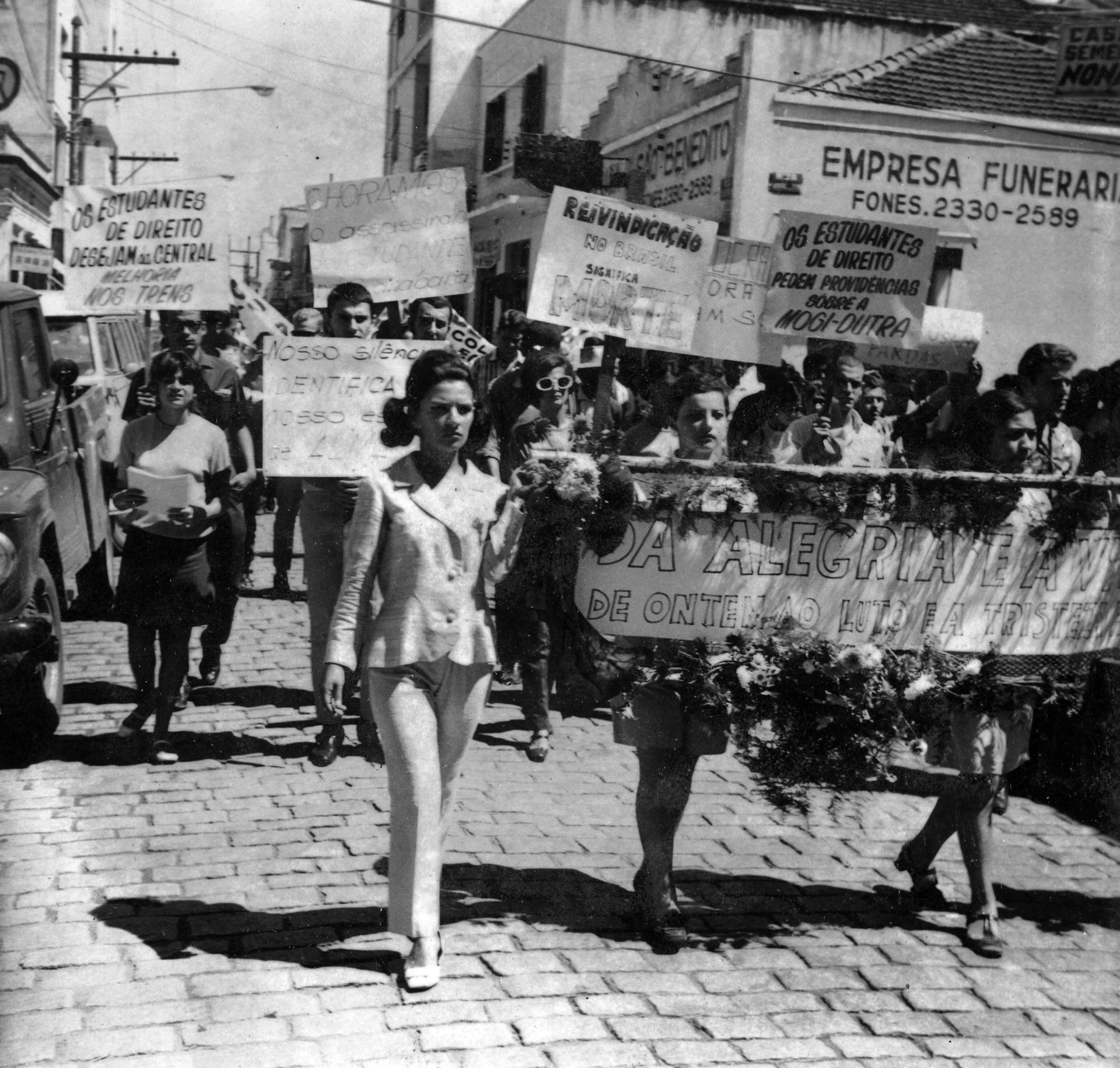 Fotos 1968 Protestos Contra A Ditadura Militar Movimentam As Ruas Do País 17022014 Uol 