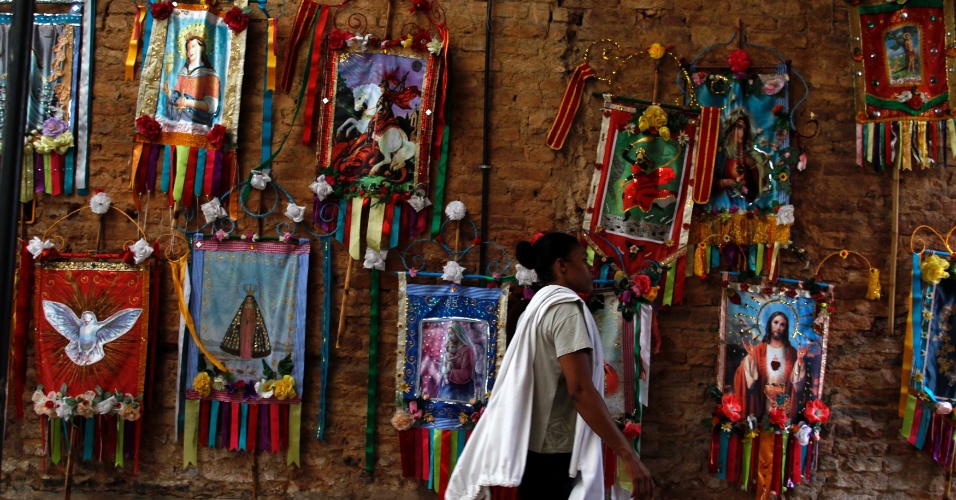 Sincretismo: Culto a santos católicos e orixás se misturou no Brasil ...