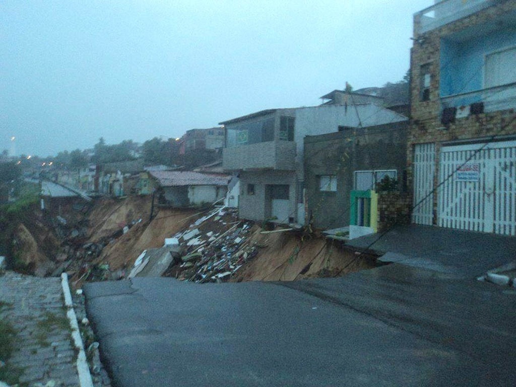 Fotos Natal Decreta Calamidade Pública Após Chuvas 16062014 Uol Notícias 