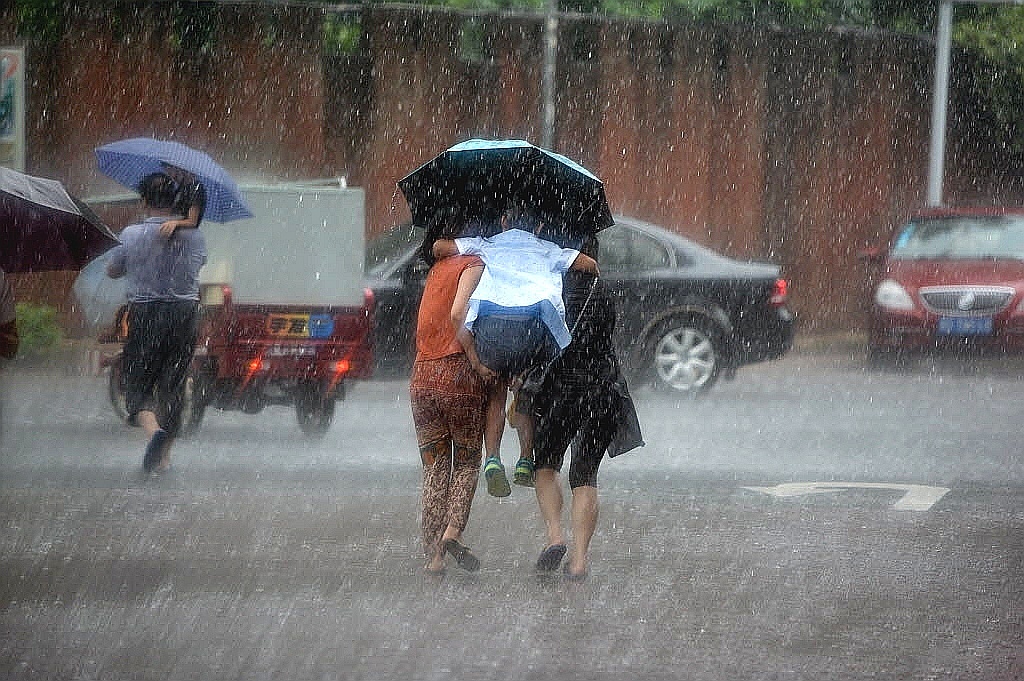 Fotos Milhões De Pessoas São Atingidas Por Inundação Na China 16072014 Uol Notícias 