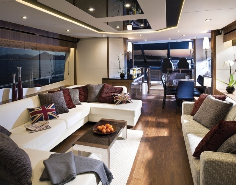 Feira de barcos de luxo em