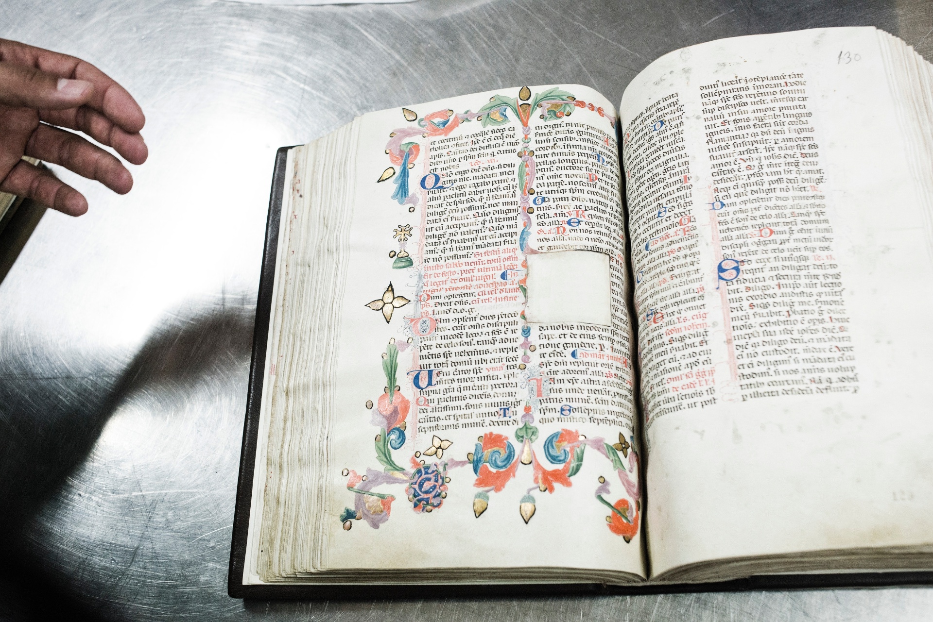 Fotos: Manuscritos de São Francisco são restaurados para exposição nos ...