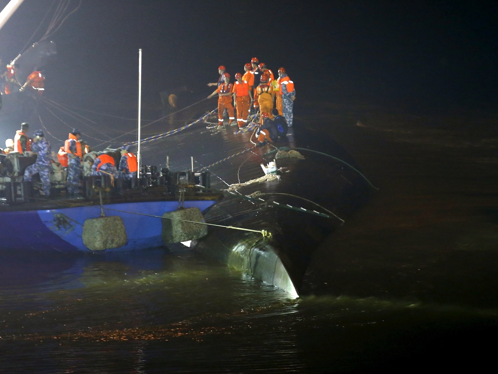 Fotos Navio Naufraga Mais De 450 Pessoas Na China 02 06 2015