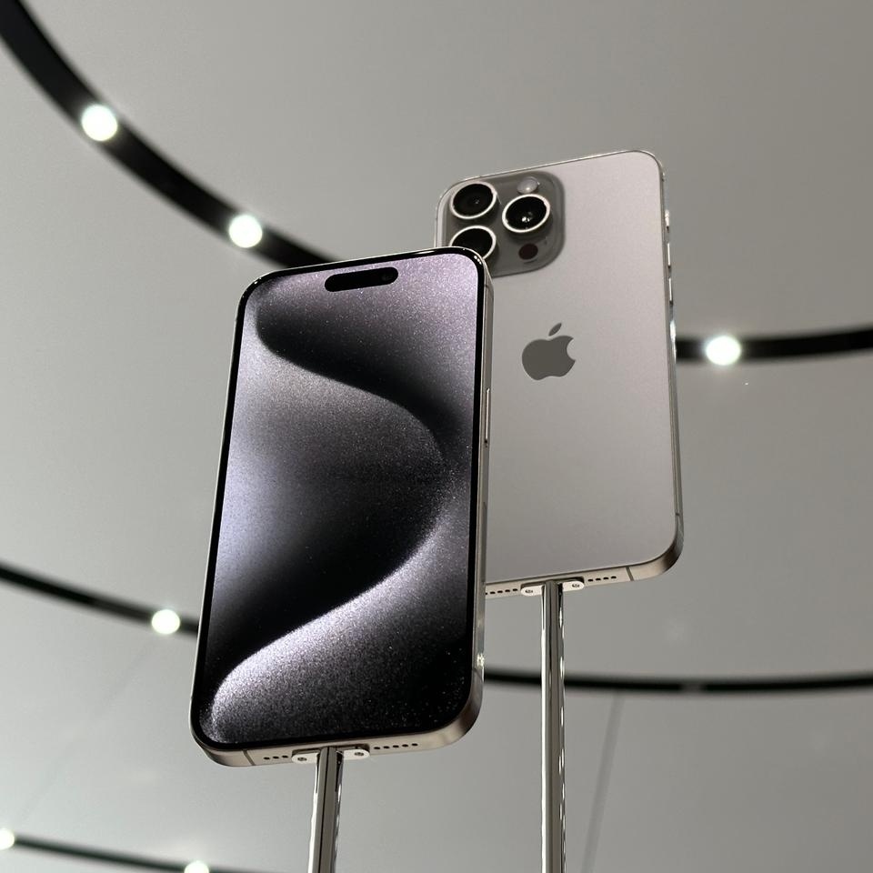 iPhone 13 carregador: veja como funciona no novo smartphone