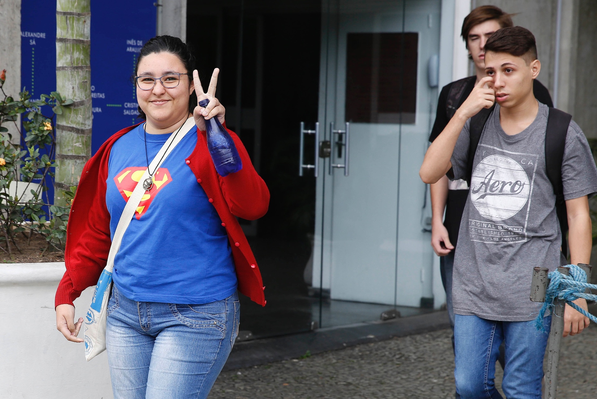 Candidatas Transexuais Reclamam De Preconceito Durante Prova Do Enem No Rj 25102015 Uol 8044