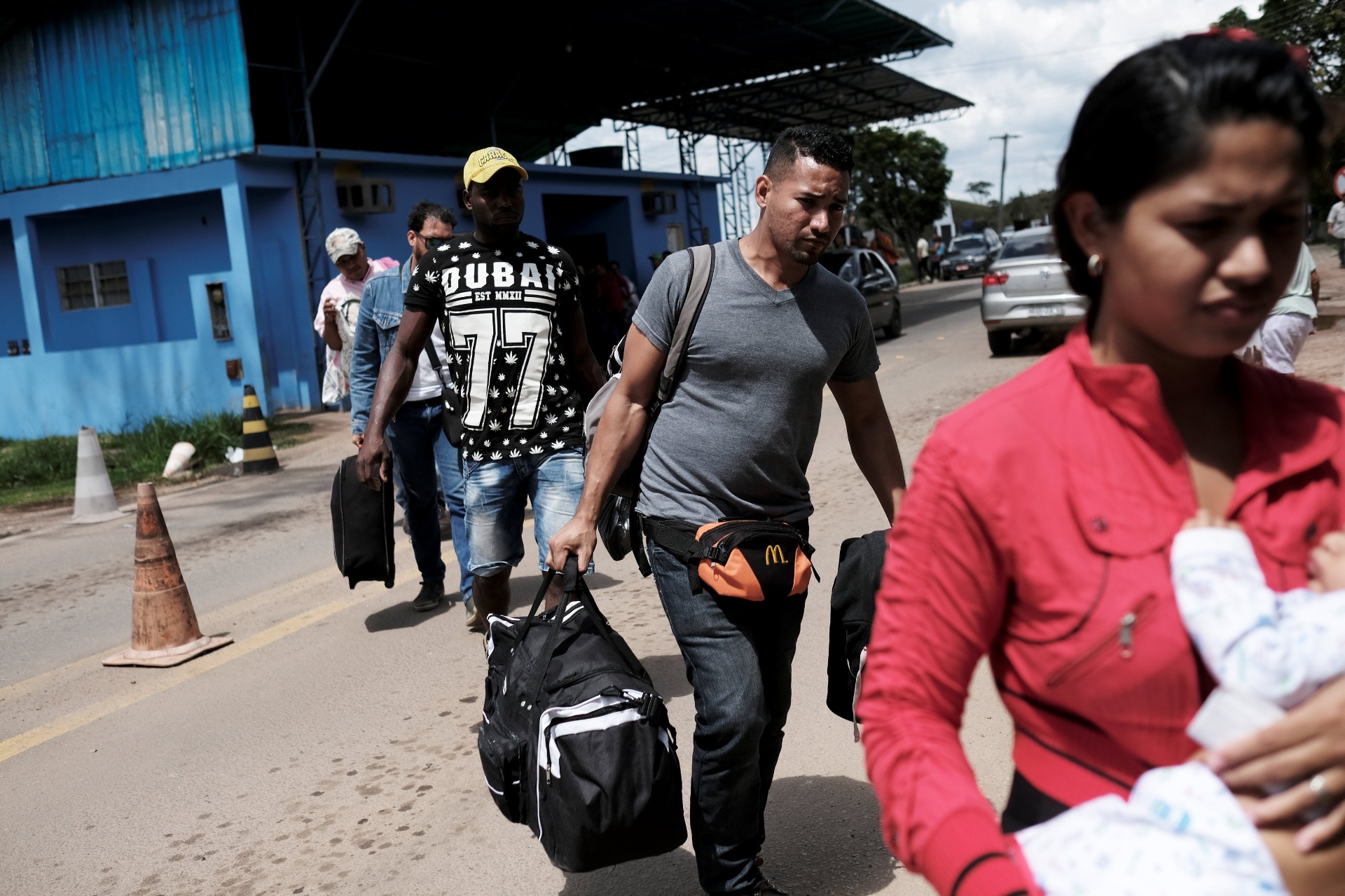 Brasil Declara Emergência Social Por Fluxo Migratório De Venezuelanos 15022018 Uol Notícias 1215