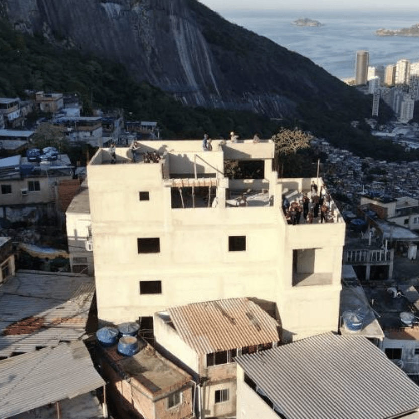 Chefe do tráfico na favela da Rocinha é suspeito de agredir a