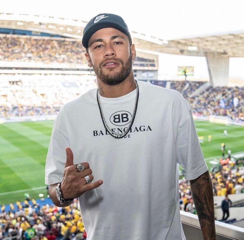 Notícias do Santos FC 🗞️ on X: Neymar nos iludindo em pleno domingão 🤍🖤   / X