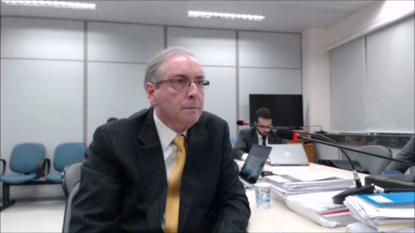 Resultado de imagem para Moro e advogado de Cunha batem boca em interrogatÃ³rio: "isso Ã© um disparate"