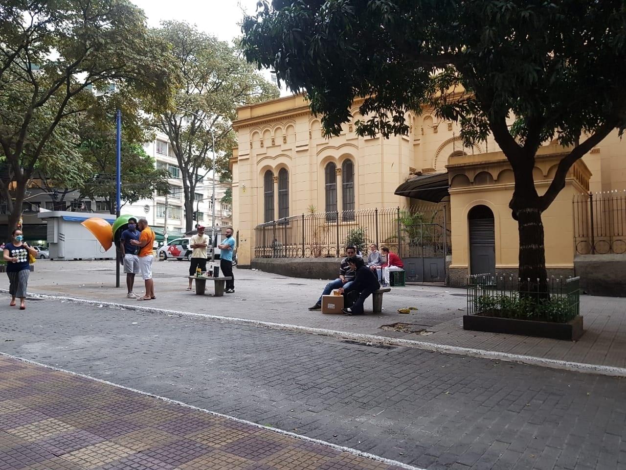 Bares Vazios Marcam Primeiro Dia De Reabertura Em Sp Uol