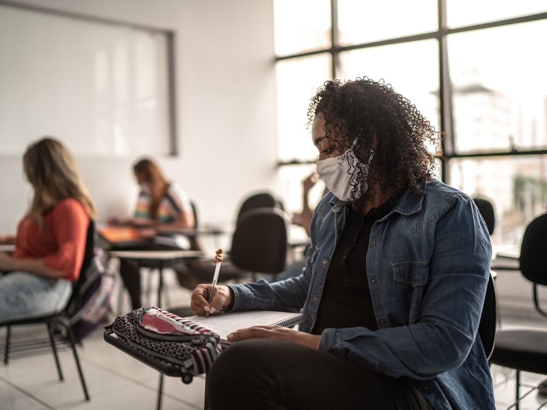 Assistir Classroom Crisis - ver séries online