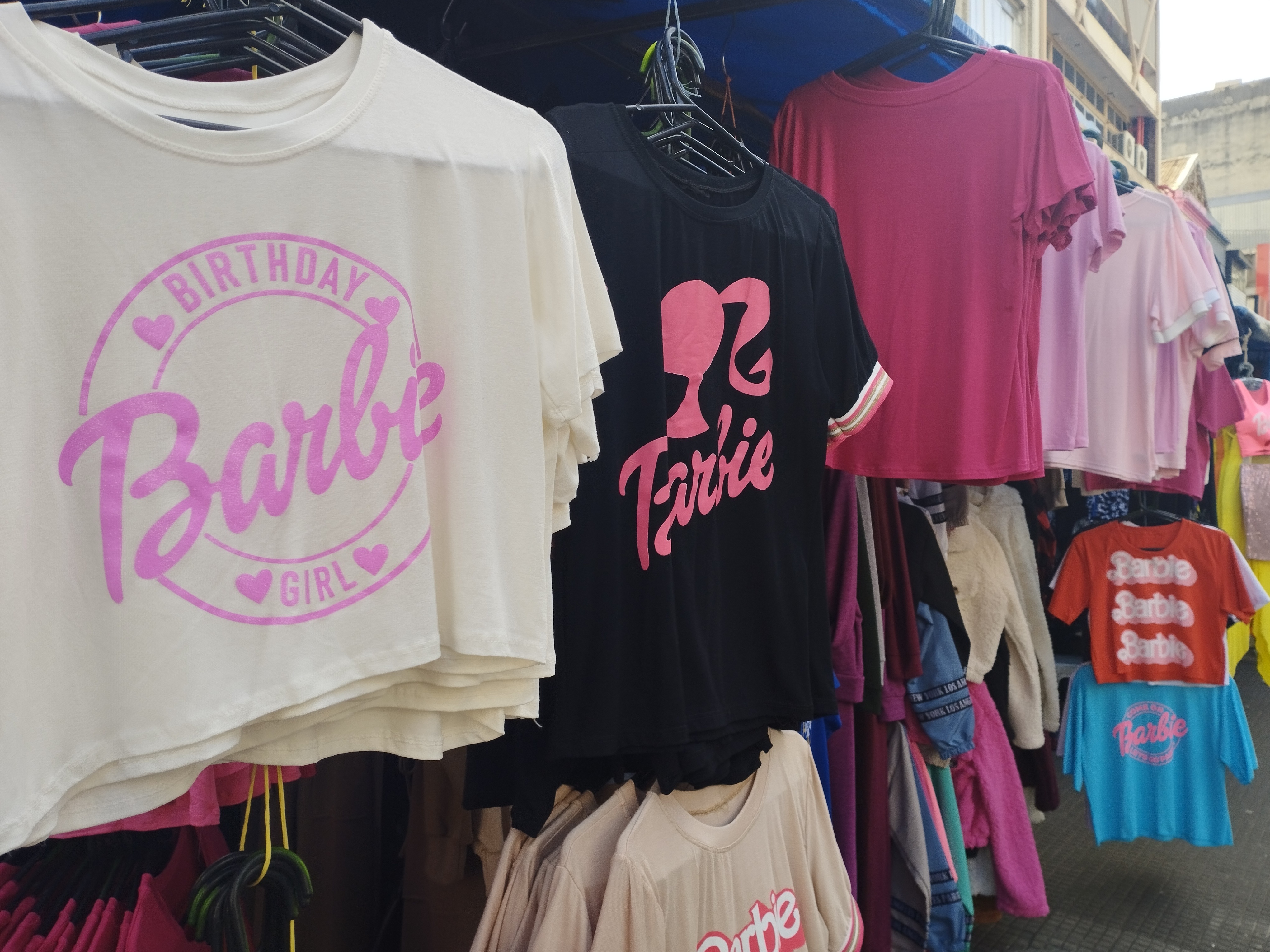 Roupas e acessorios barbie mattel, casas bahia