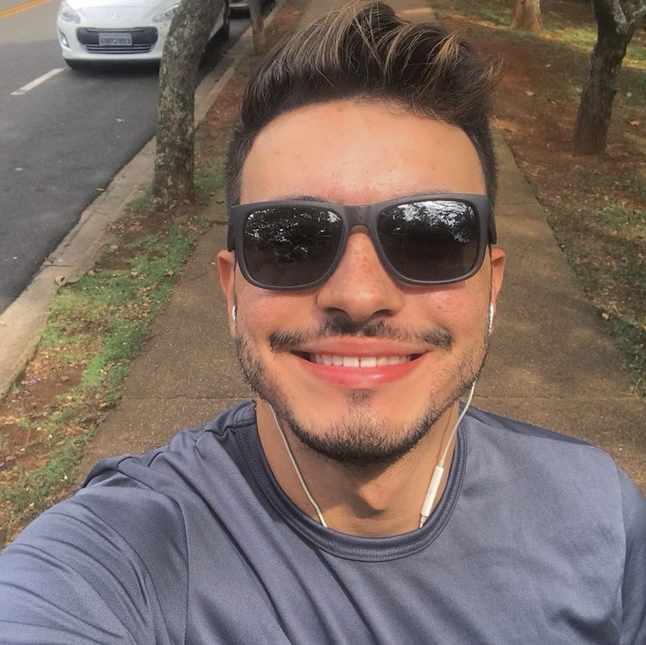 As pessoas pensam que tudo é dinheiro, diz namorada do influencer Bruno  Diferente - as News