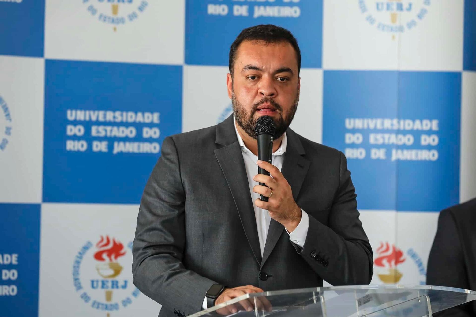 Uerj ocultou contratações com remunerações de até R$ 32 mil