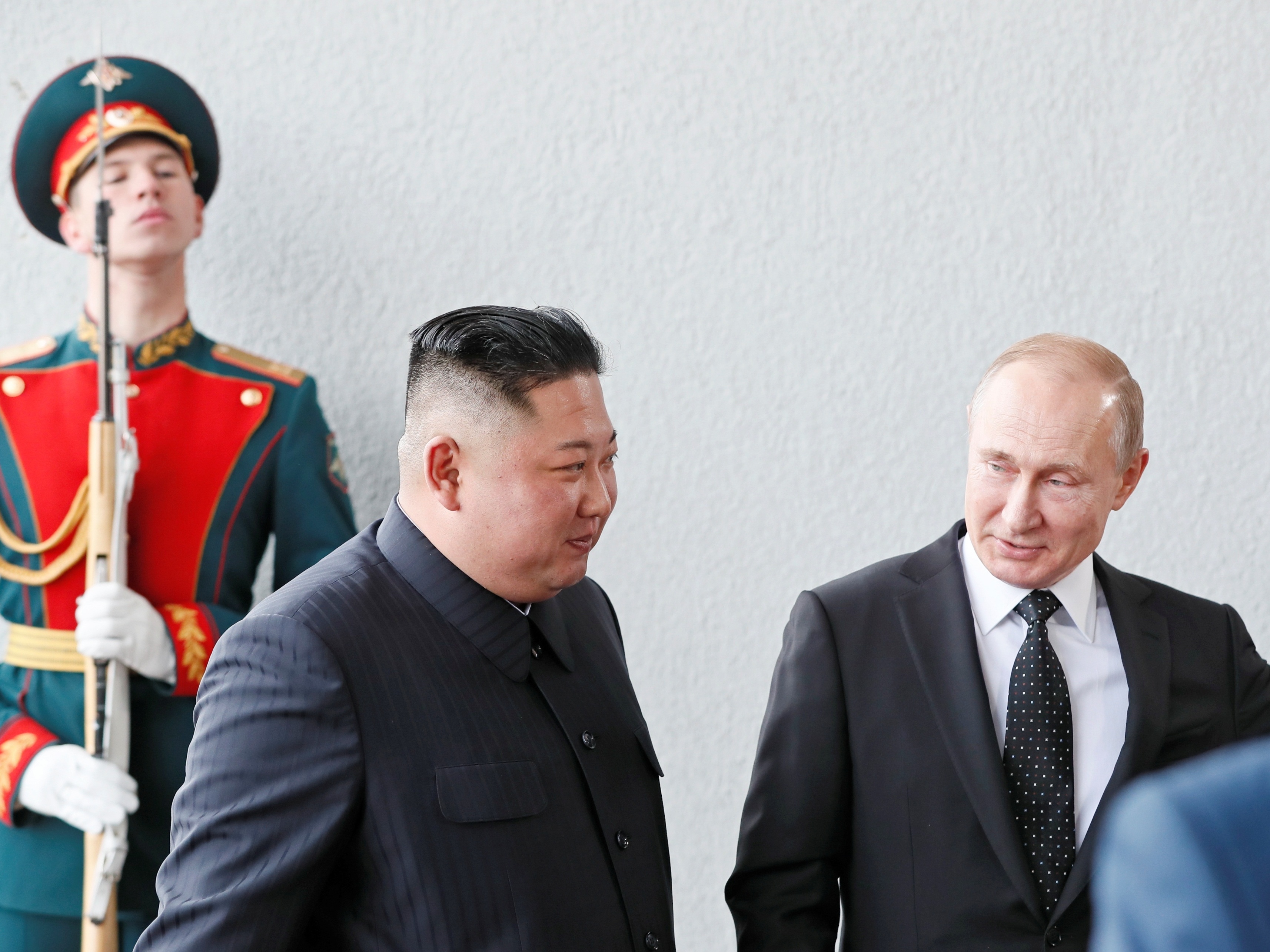 Rússia está desenvolvendo laços com Coreia do Norte em todas as áreas,  incluindo as “sensíveis”, diz Kremlin
