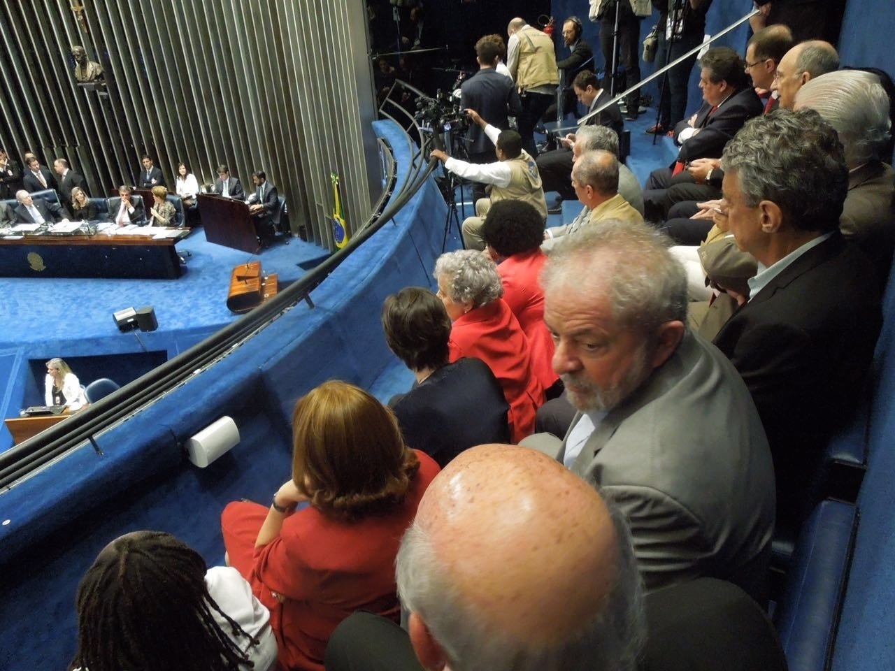 Dilma tem chances de reverter o impeachment na Justiça Juristas opinam