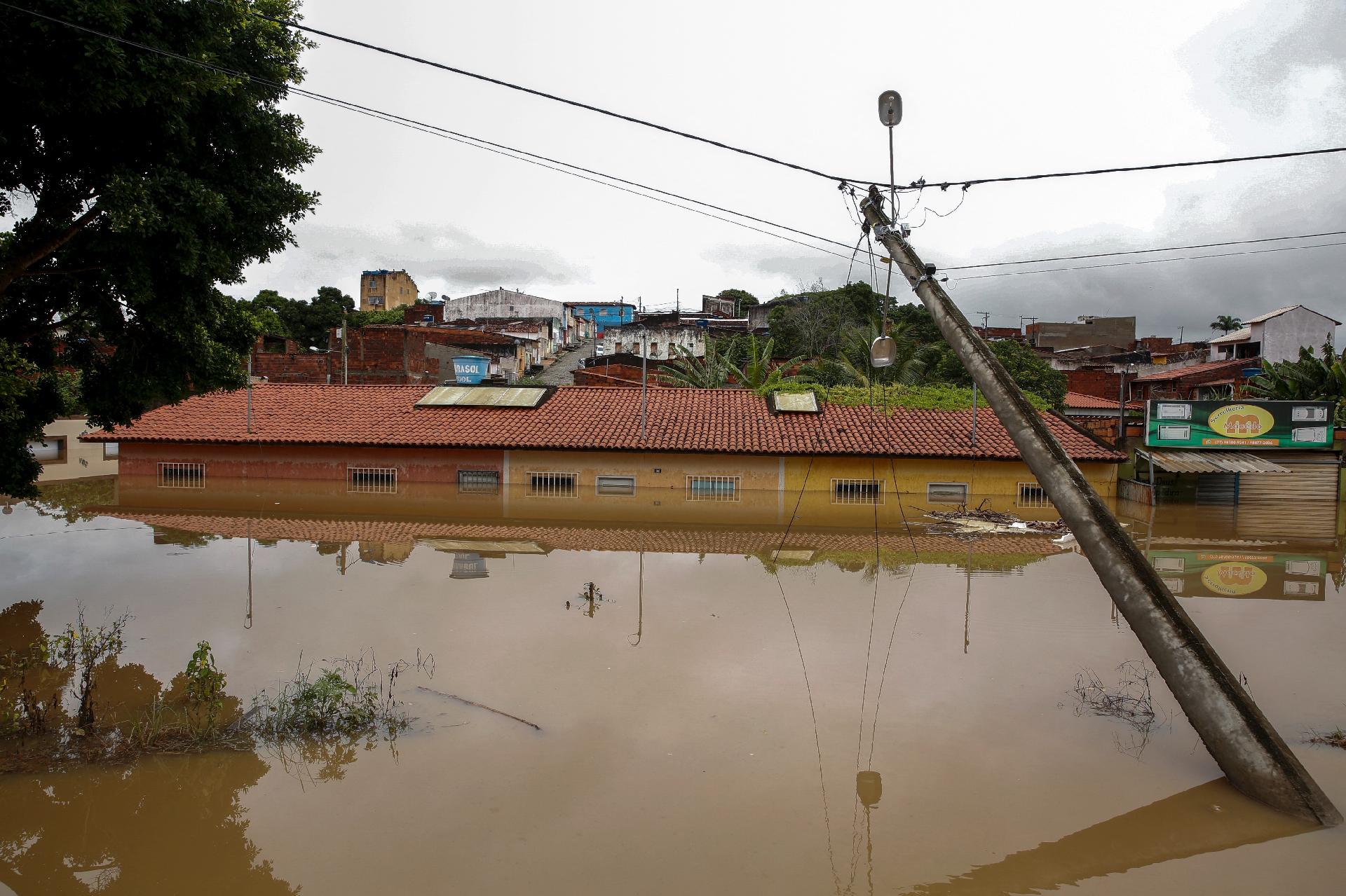 Chuva Na Bahia 430 Mil Pessoas Foram Afetadas 18 Morreram 