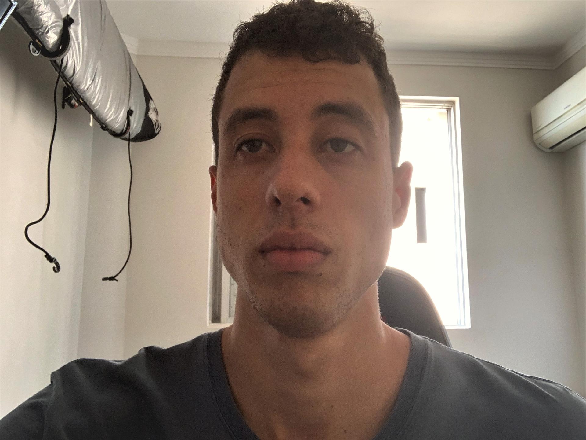 Pegou dinheiro da avó e largou emprego para investir no Grupo Bitcoin Banco  - 20/09/2019 - UOL Economia