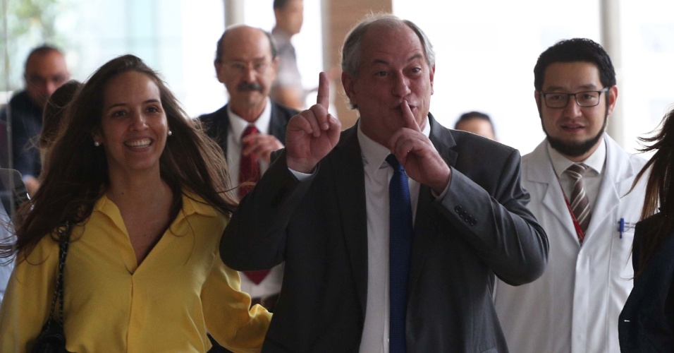 Ciro tem alta e vai a debate mas s retoma agenda de rua na 2