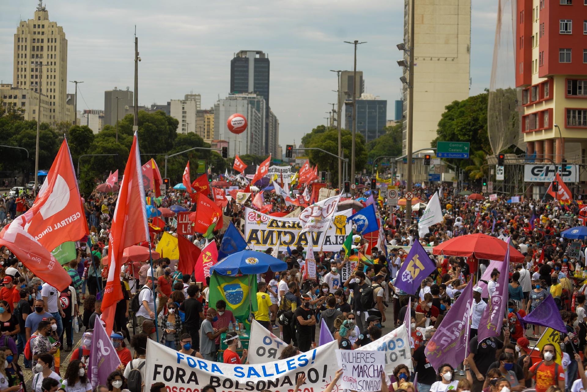 Protestos Contra Bolsonaro Acontecem Em Diversas Cidades; Veja Imagens