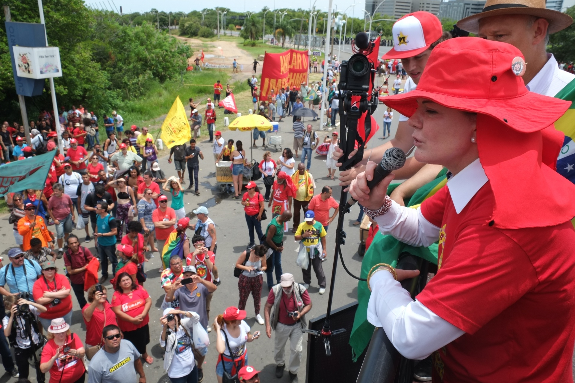 Fotos Veja Imagens Do Julgamento De Lula Uol Not Cias