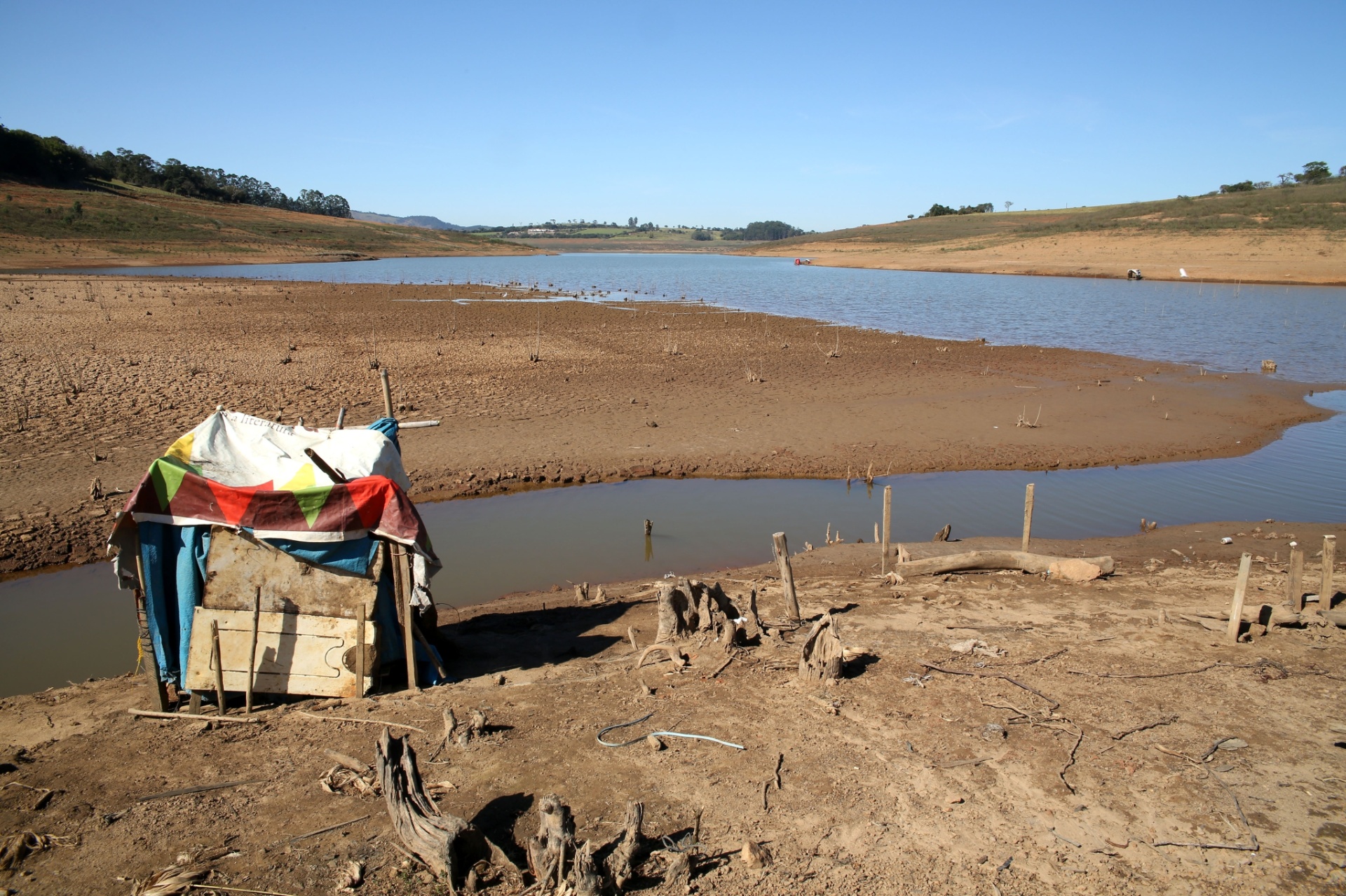 MG espera adotar racionamento de água e sobretaxa em até 30 dias - 23 ...