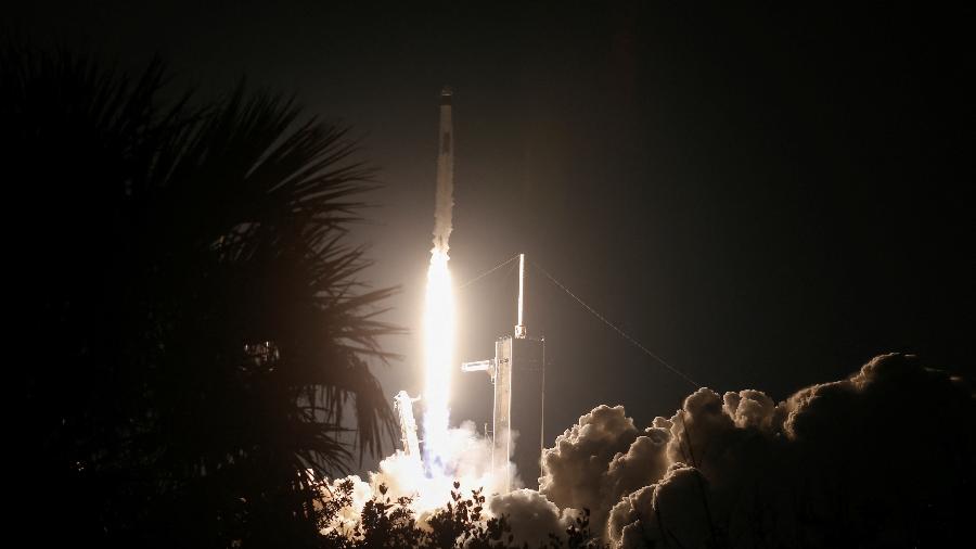 Ap S Adiamento Miss O Da Spacex Decola Para A Iss