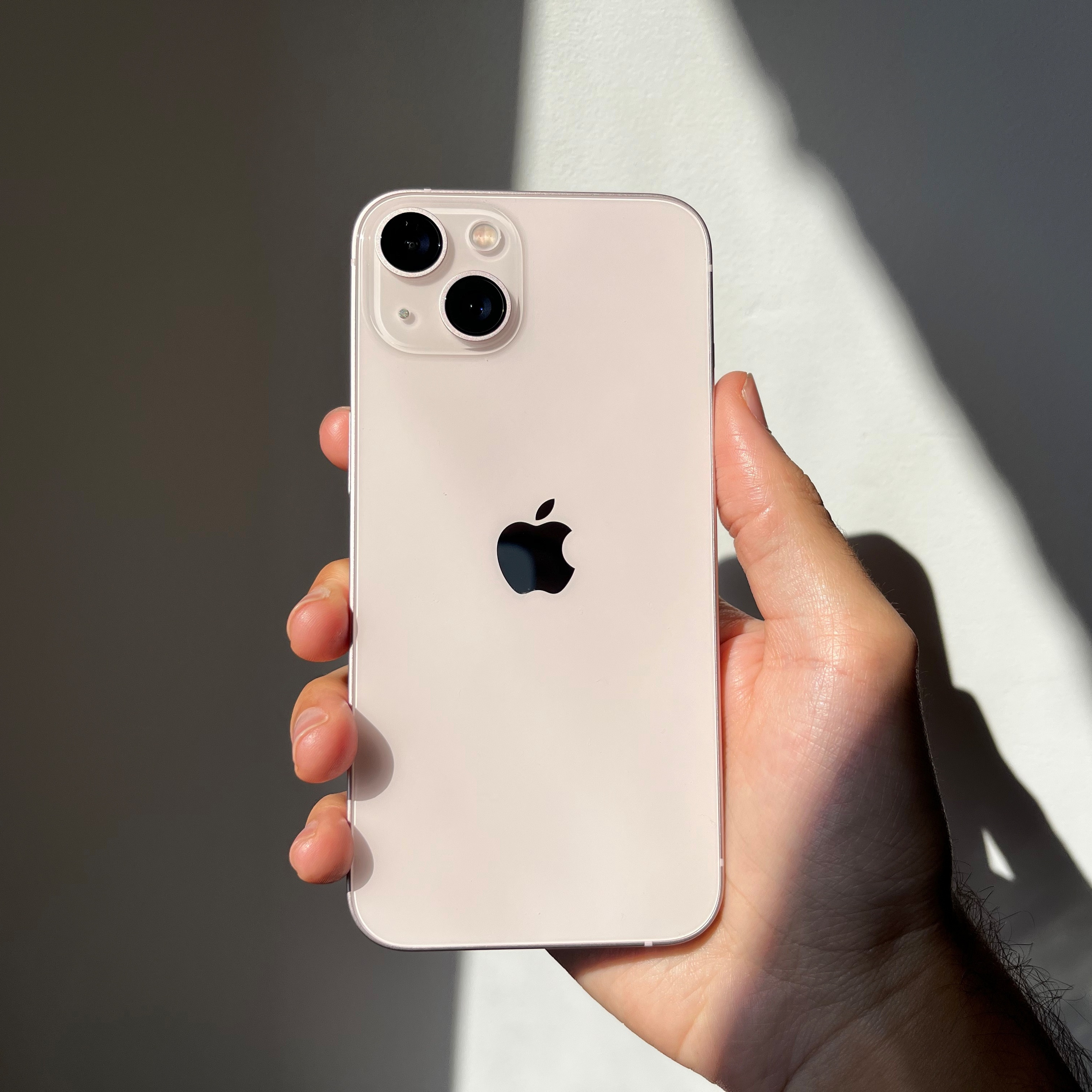 Review iPhone 15: a melhor escolha para quem tem um iPhone antigo